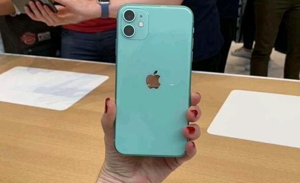 到底是买64G的iPhone还是128G的安卓？机友给出最中肯的答案