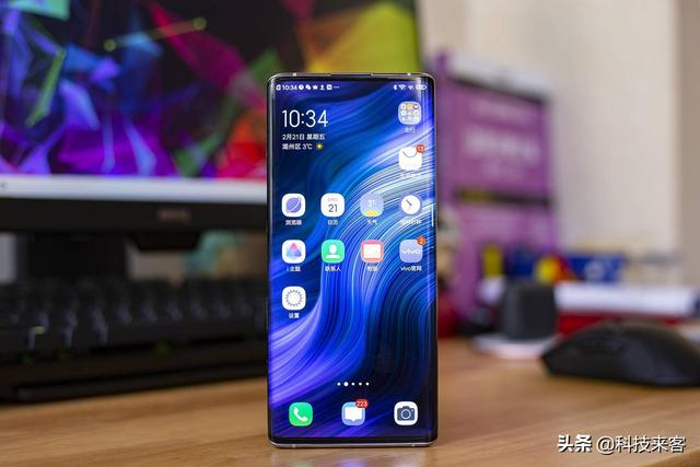 vivo NEX 3再体验：2020年回头再看，相比挖孔屏依然年度最强旗舰