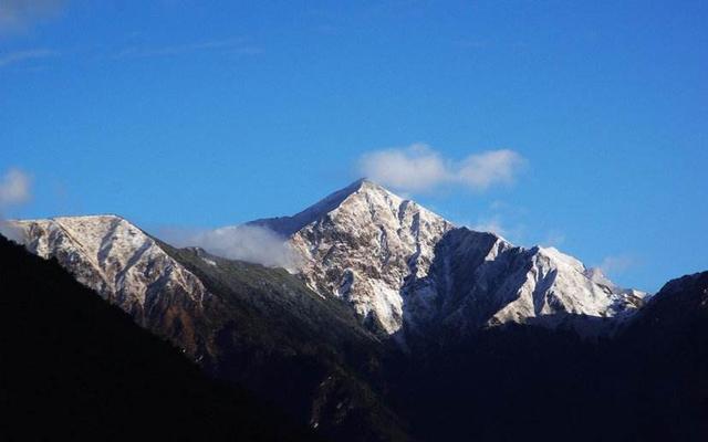 最适合穷游的景区，山美水美城市更美，今已成知名网红打卡地