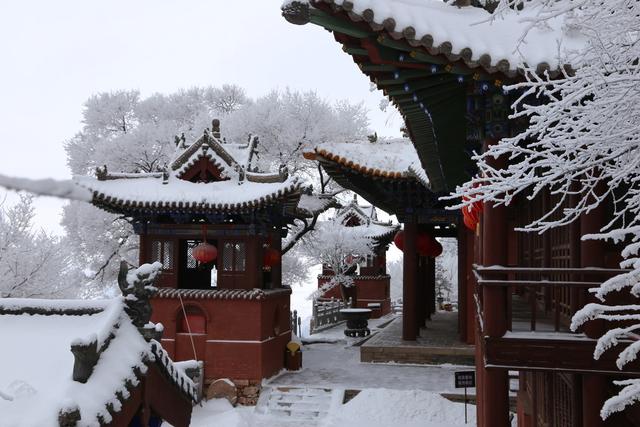 中国最有“仙气”的寺庙，历经千年，寺内从来不生火，游客众多