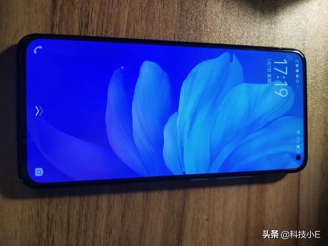 vivo真狠心，8G运存+4100mAh+4800万四摄，发布不到四个月直降700