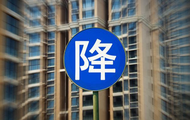 楼市“接盘”严重不足，开发商已“露馅”，4月后房价是涨是跌？