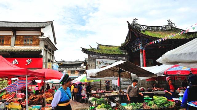 你知道国内的有两个世外桃源适合隐居，美如天堂，你知道在哪里吗