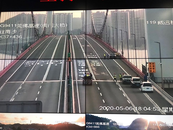 广东虎门大桥有限公司对虎门大桥路面的实时监测画面。澎湃新闻记者 陈绪厚 摄