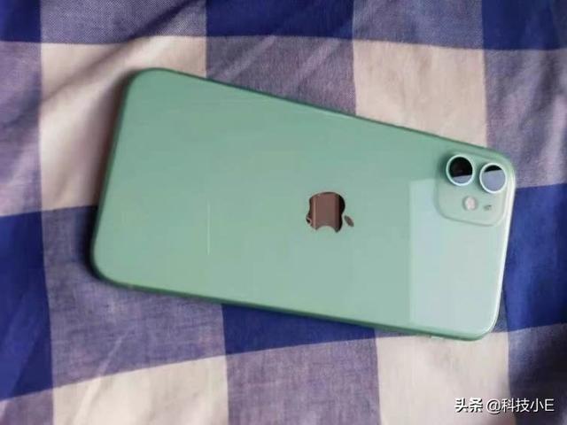 苹果A13+双卡双待，iPhone11开启“降价模式”，跌至4599元