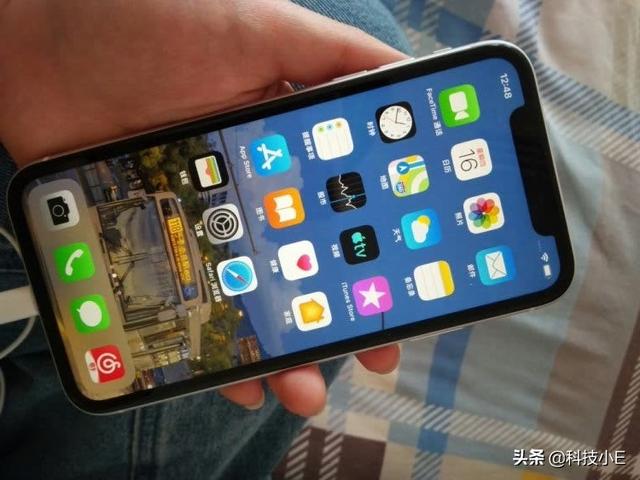 库克加速清仓了，苹果A12+双卡双待+无线充电，从6999跌至4499