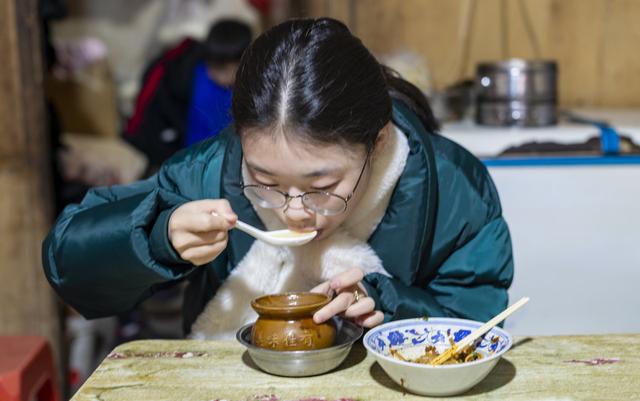 江西美食大盘点 ，小编带你从赣A吃到赣L,吃过的请举手！