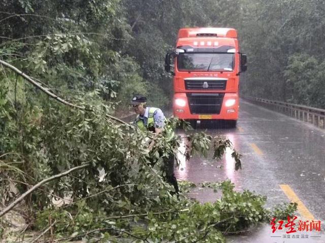 暴雨肆虐！北川启动IV级防汛应急响应 老县城禁止通行