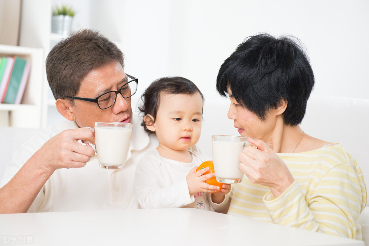 男人若戒不了酒，酒后尽量多吃3种食物，帮助醒酒，降低酒精伤害