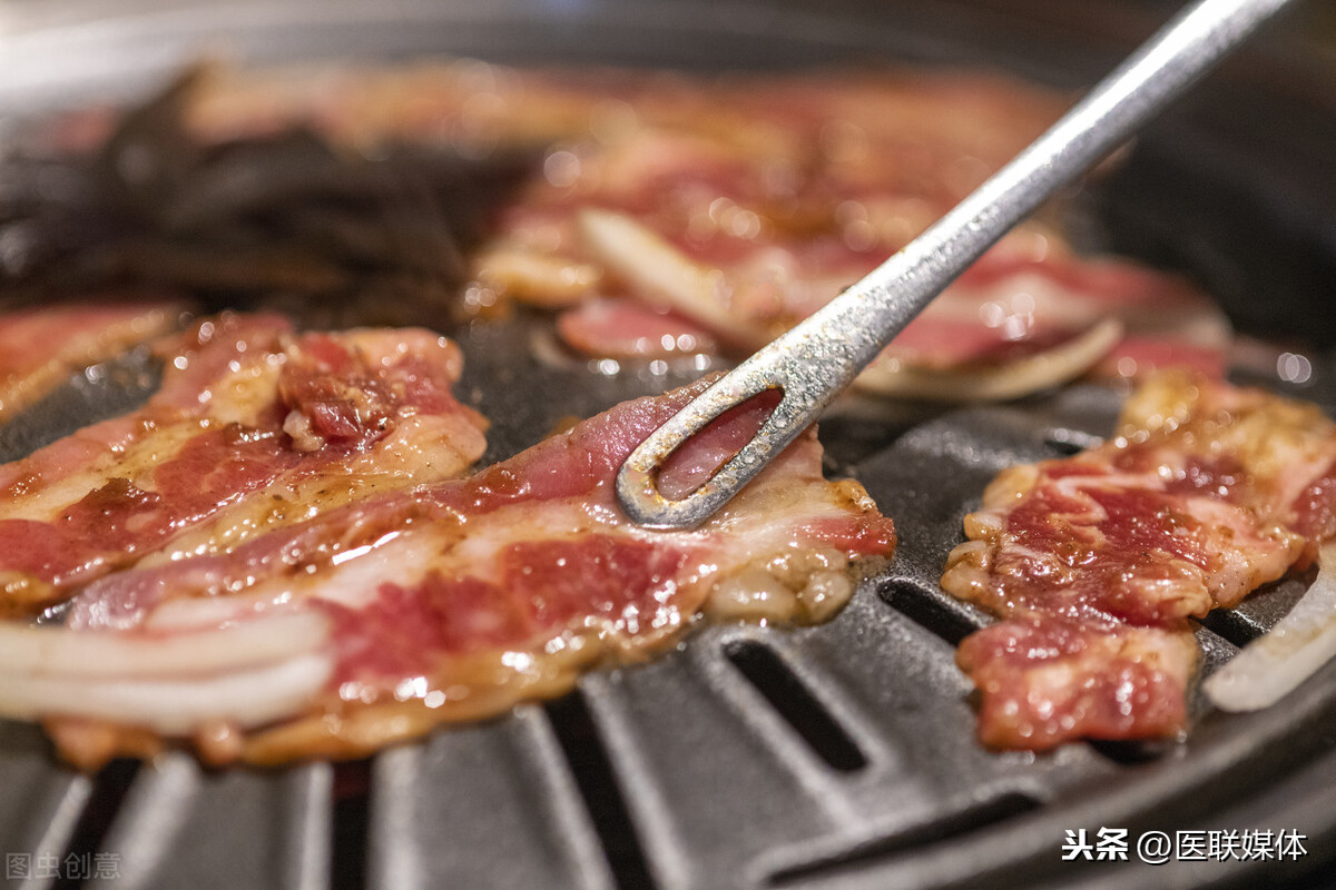 若爱吃这4种家常食物，你的肝可能“受不了”，建议提醒家里人