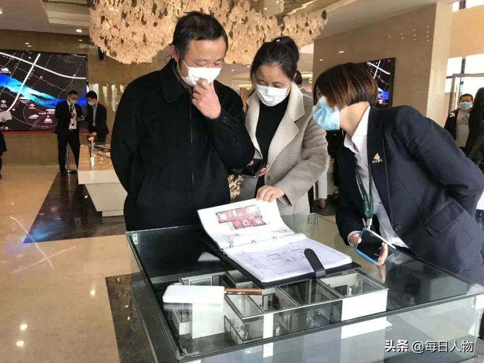 上海楼市魔幻60天：10人抢一套房，房东频频跳价，客户认涨